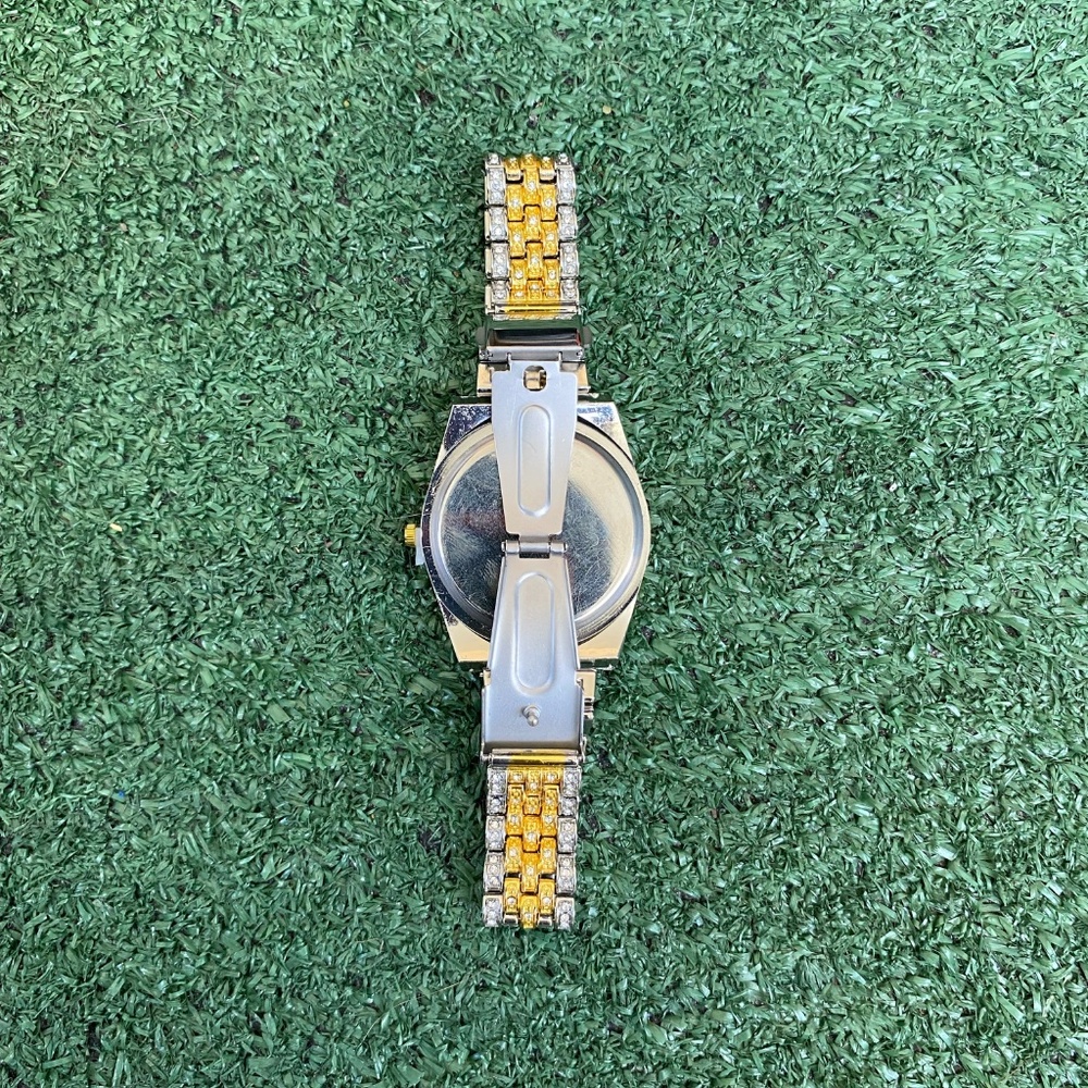 Diamond watch - Picture 3 of 5